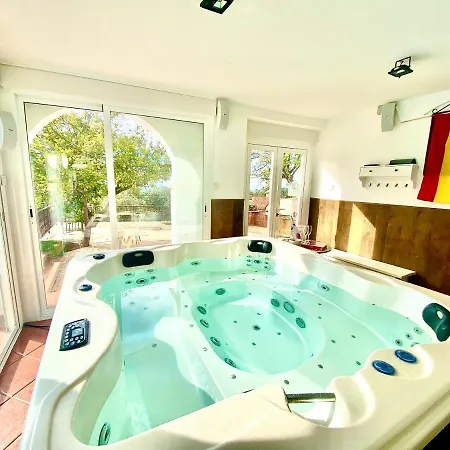Casa 3 Con Piscina De Temporada Compartida Con Dos Estudios - - Jacuzzi Consultar - Trassierra - 8km De -- Trassierrarooms Apartamento
