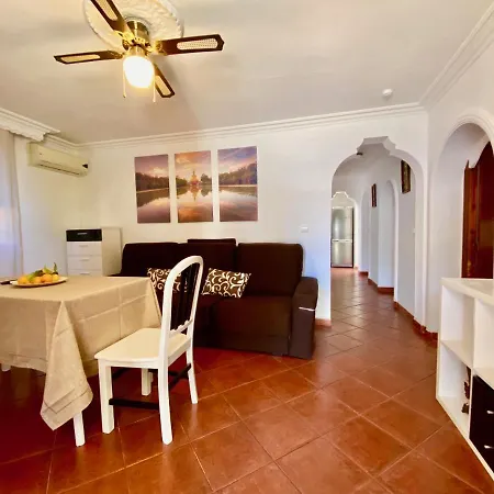 Casa 3 Con Piscina De Temporada Compartida Con Dos Estudios - - Jacuzzi Consultar - Trassierra - 8km De -- Trassierrarooms Córdoba