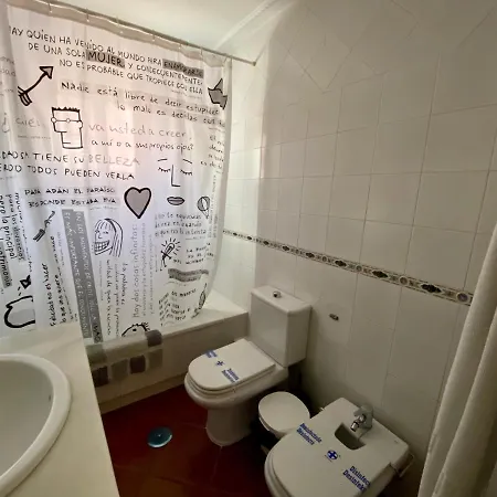 Apartamento Casa 3 Con Piscina De Temporada Compartida Con Dos Estudios - - Jacuzzi Consultar - Trassierra - 8km De -- Trassierrarooms Córdoba