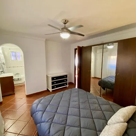 Casa 3 Con Piscina De Temporada Compartida Con Dos Estudios - - Jacuzzi Consultar - Trassierra - 8km De -- Trassierrarooms * Córdoba