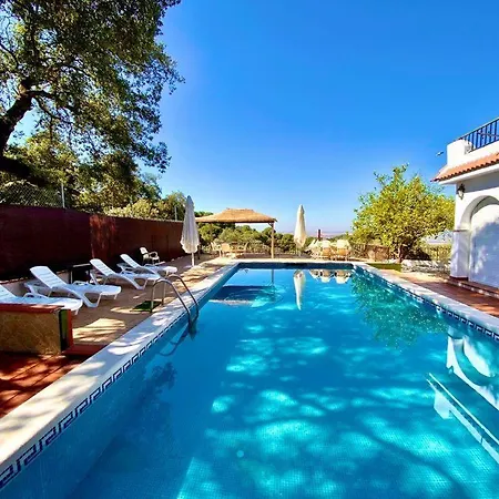 Casa 3 Con Piscina De Temporada Compartida Con Dos Estudios - - Jacuzzi Consultar - Trassierra - 8km De -- Trassierrarooms Apartamento *