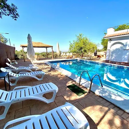 Appartement Casa 3 Con Piscina De Temporada Compartida Con Dos Estudios - - Jacuzzi Consultar - Trassierra - 8km De -- Trassierrarooms