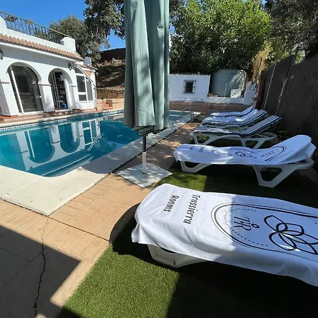 Trassierrarooms - Casa A 10 Min De 3 Piscina Compartida Appartamento