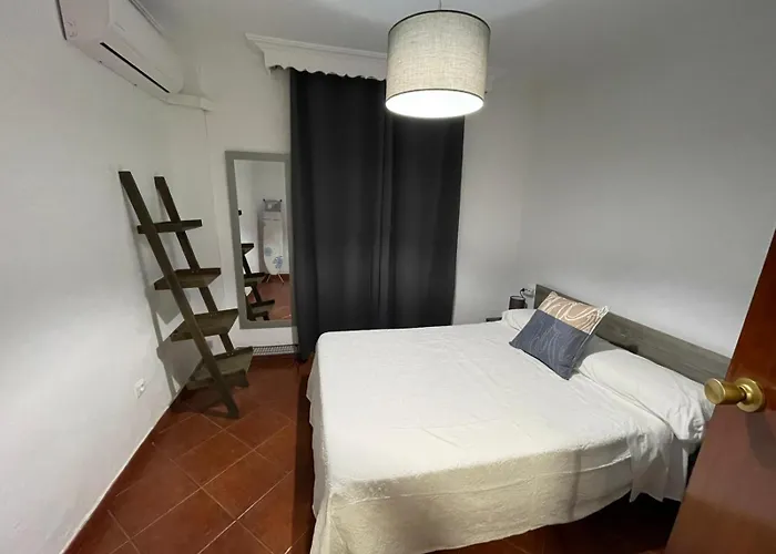 Casa Trassierra: 3-bedroom Retreat With Seasonal Shared Pool Apartment